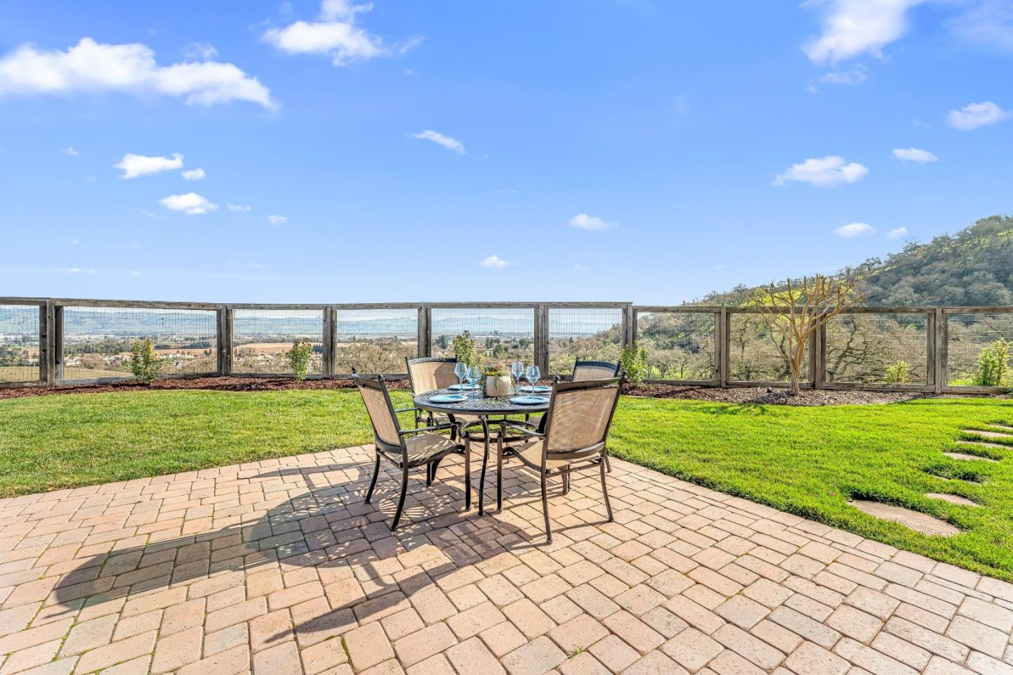 Detail Gallery Image 45 of 59 For 1190 Olympic Ct, Gilroy,  CA 95020 - 5 Beds | 3/1 Baths