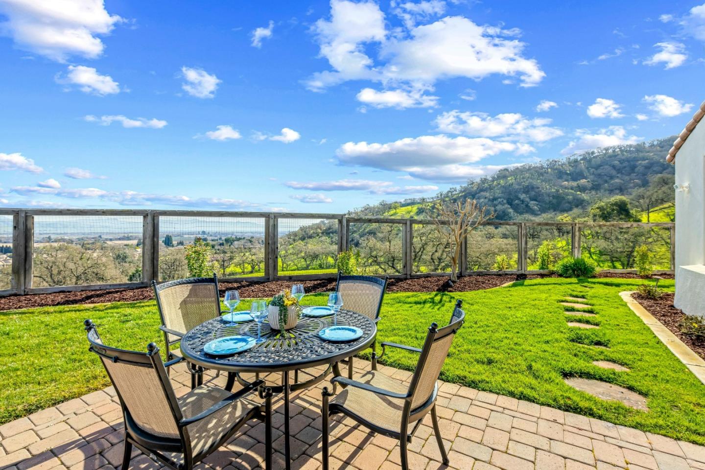 Detail Gallery Image 46 of 59 For 1190 Olympic Ct, Gilroy,  CA 95020 - 5 Beds | 3/1 Baths