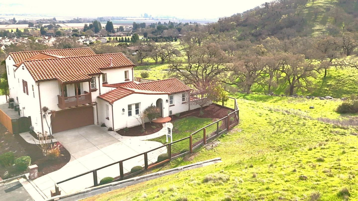 Detail Gallery Image 47 of 59 For 1190 Olympic Ct, Gilroy,  CA 95020 - 5 Beds | 3/1 Baths