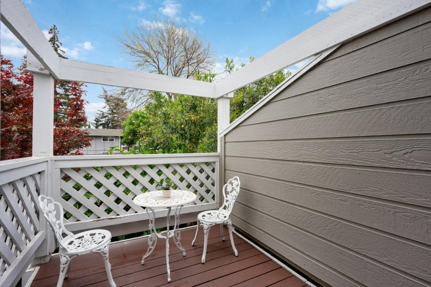 Detail Gallery Image 24 of 38 For 2071 Plymouth St #J,  Mountain View,  CA 94043 - 2 Beds | 2/1 Baths