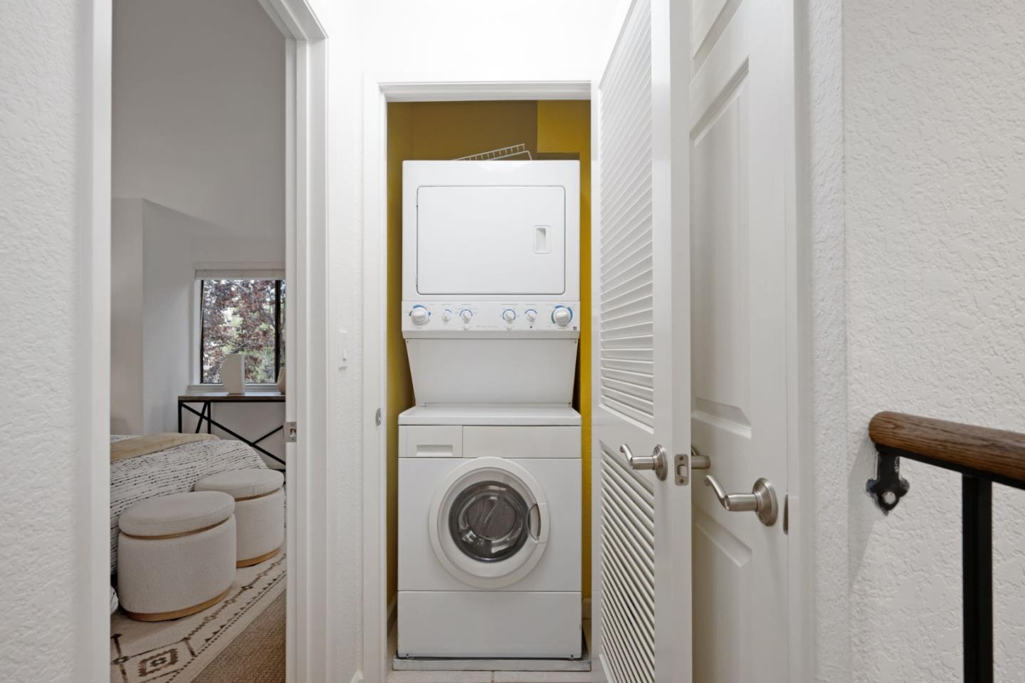 Detail Gallery Image 28 of 38 For 2071 Plymouth St #J,  Mountain View,  CA 94043 - 2 Beds | 2/1 Baths