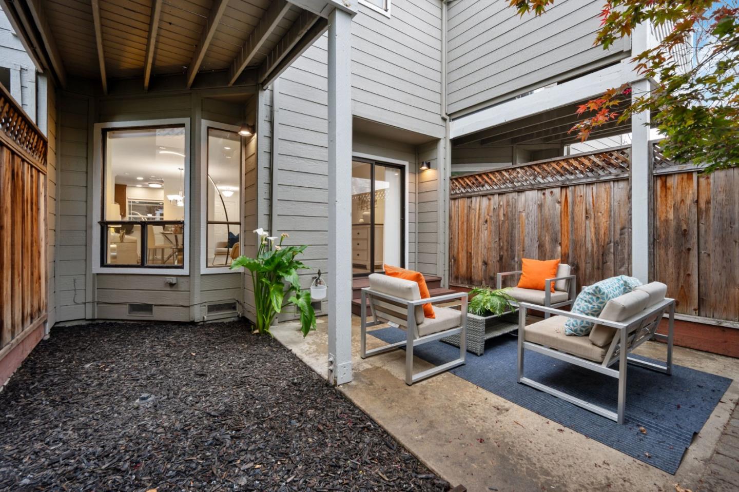 Detail Gallery Image 31 of 38 For 2071 Plymouth St #J,  Mountain View,  CA 94043 - 2 Beds | 2/1 Baths