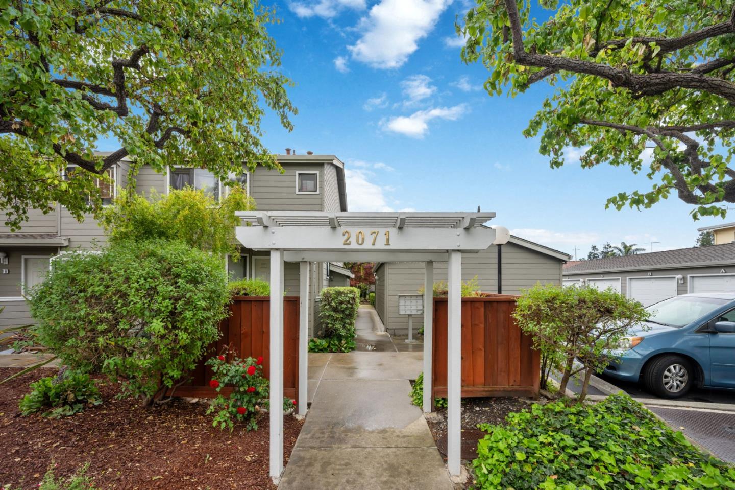 Detail Gallery Image 35 of 38 For 2071 Plymouth St #J,  Mountain View,  CA 94043 - 2 Beds | 2/1 Baths