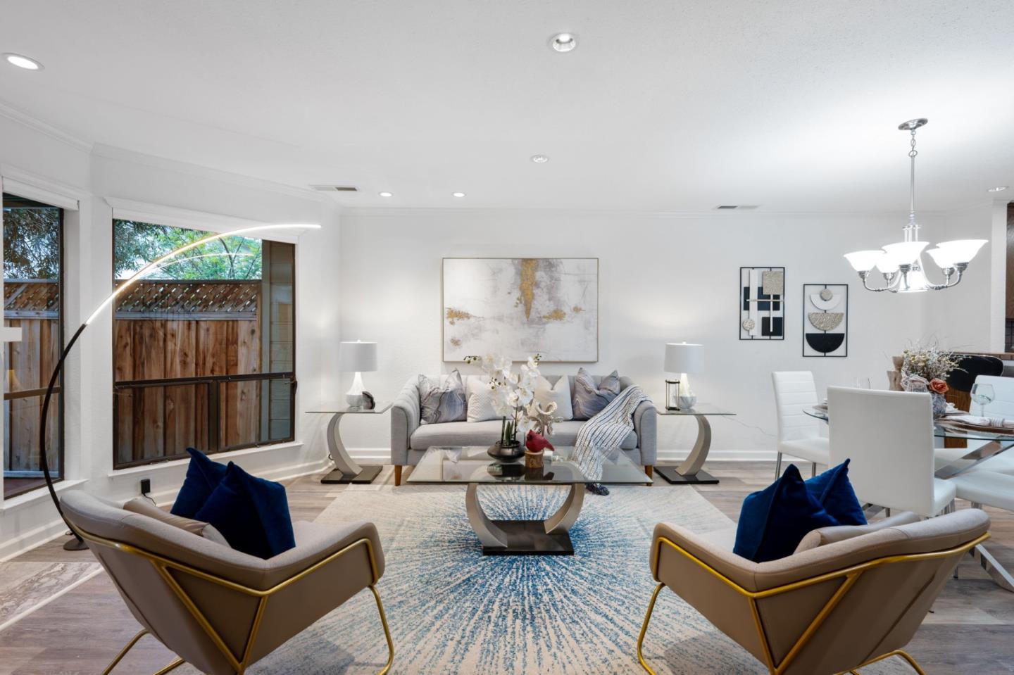 Detail Gallery Image 4 of 38 For 2071 Plymouth St #J,  Mountain View,  CA 94043 - 2 Beds | 2/1 Baths