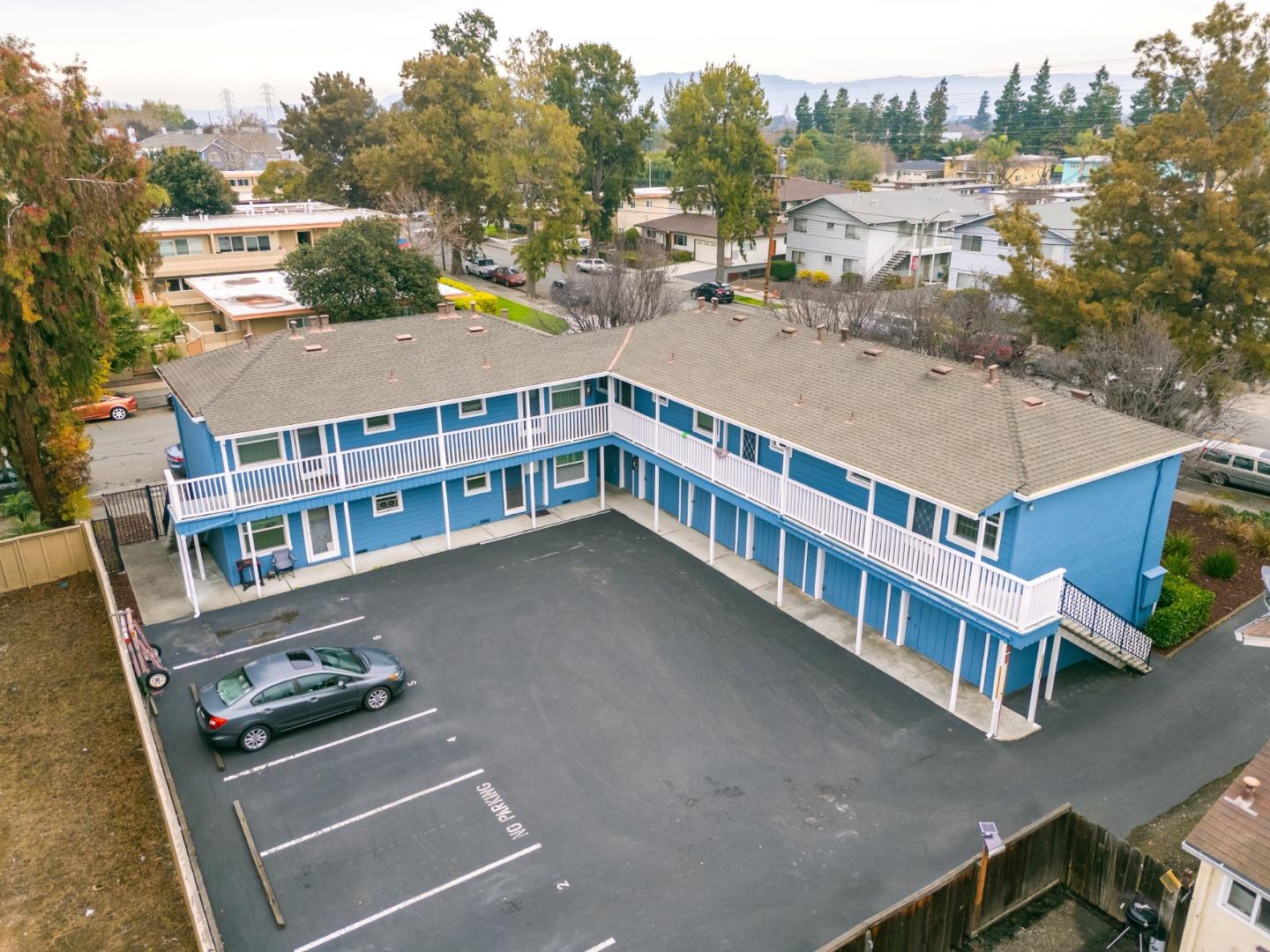 Detail Gallery Image 2 of 15 For 675 Johanna Ave, Sunnyvale,  CA 94085 - – Beds | – Baths