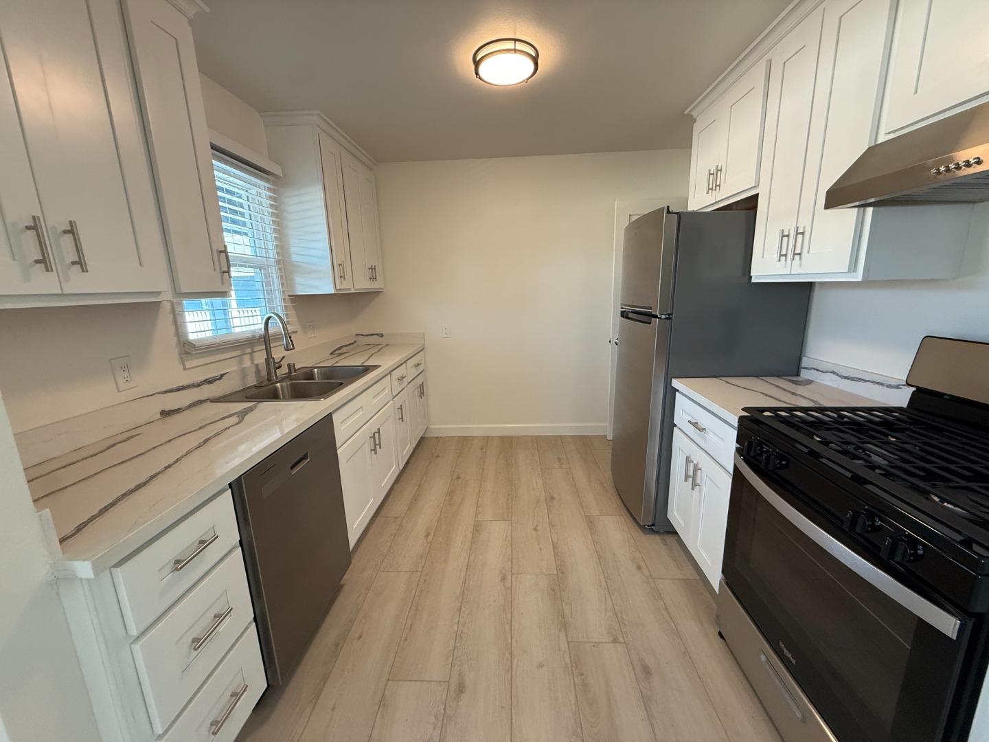 Detail Gallery Image 9 of 15 For 675 Johanna Ave, Sunnyvale,  CA 94085 - – Beds | – Baths