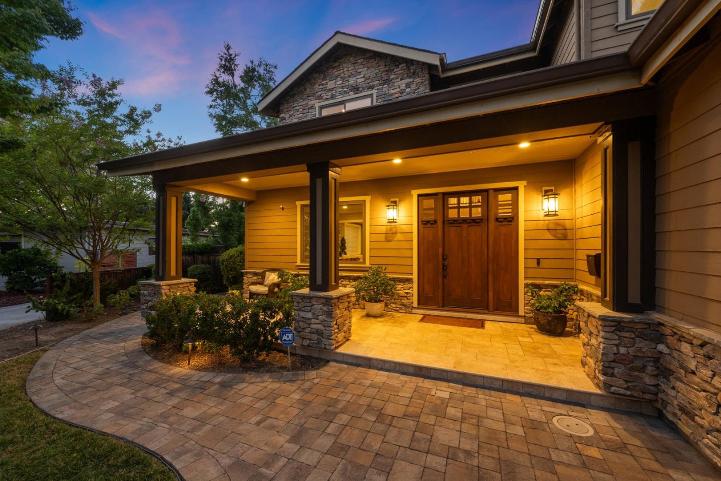 Detail Gallery Image 9 of 112 For 1529 Glenwood Ave, San Jose,  CA 95125 - 5 Beds | 5/1 Baths