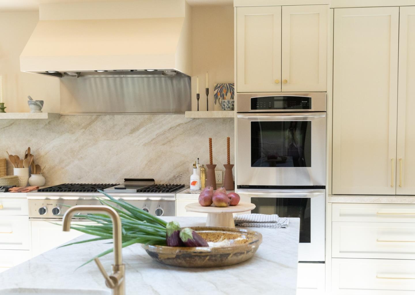 Detail Gallery Image 11 of 42 For 5466 Quail Way, Carmel,  CA 93923 - 5 Beds | 5/3 Baths