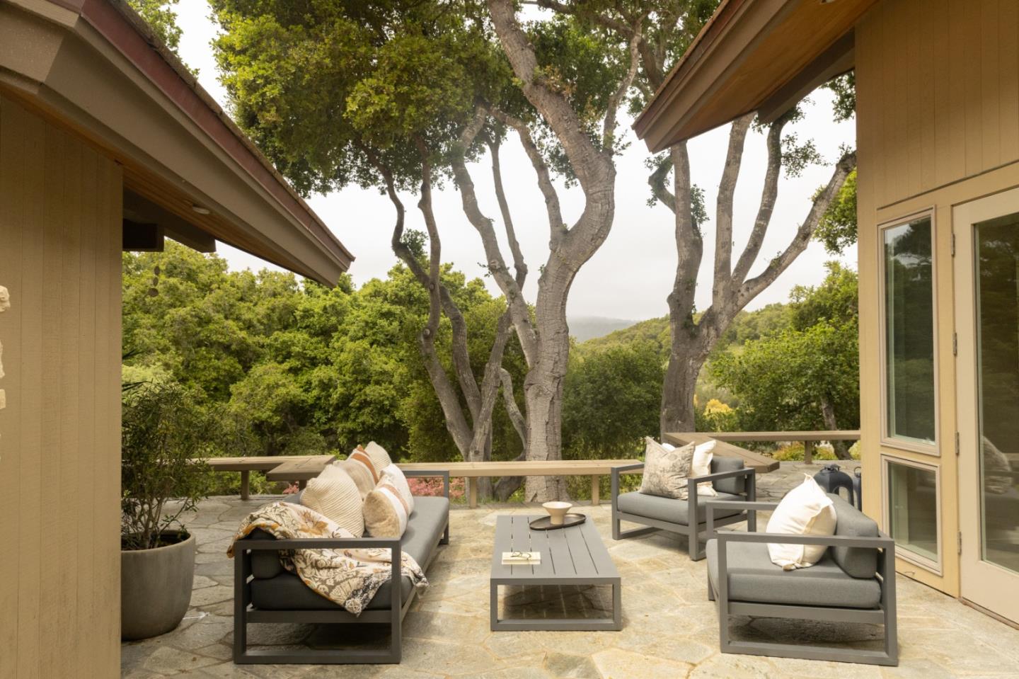 Detail Gallery Image 16 of 42 For 5466 Quail Way, Carmel,  CA 93923 - 5 Beds | 5/3 Baths