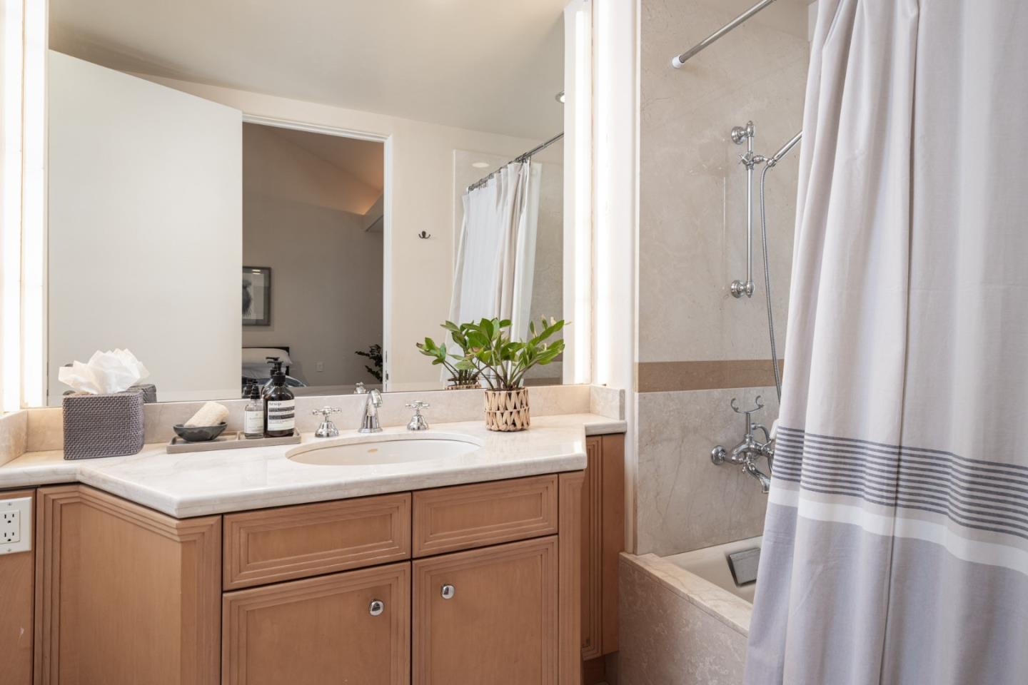 Detail Gallery Image 26 of 42 For 5466 Quail Way, Carmel,  CA 93923 - 5 Beds | 5/3 Baths