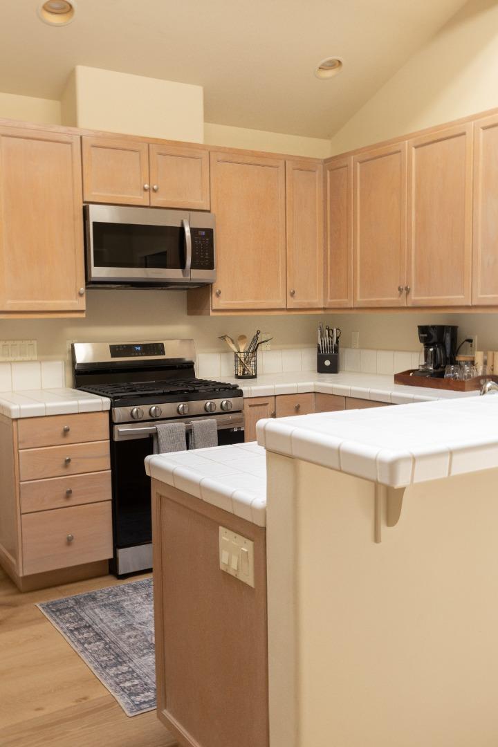 Detail Gallery Image 36 of 42 For 5466 Quail Way, Carmel,  CA 93923 - 5 Beds | 5/3 Baths