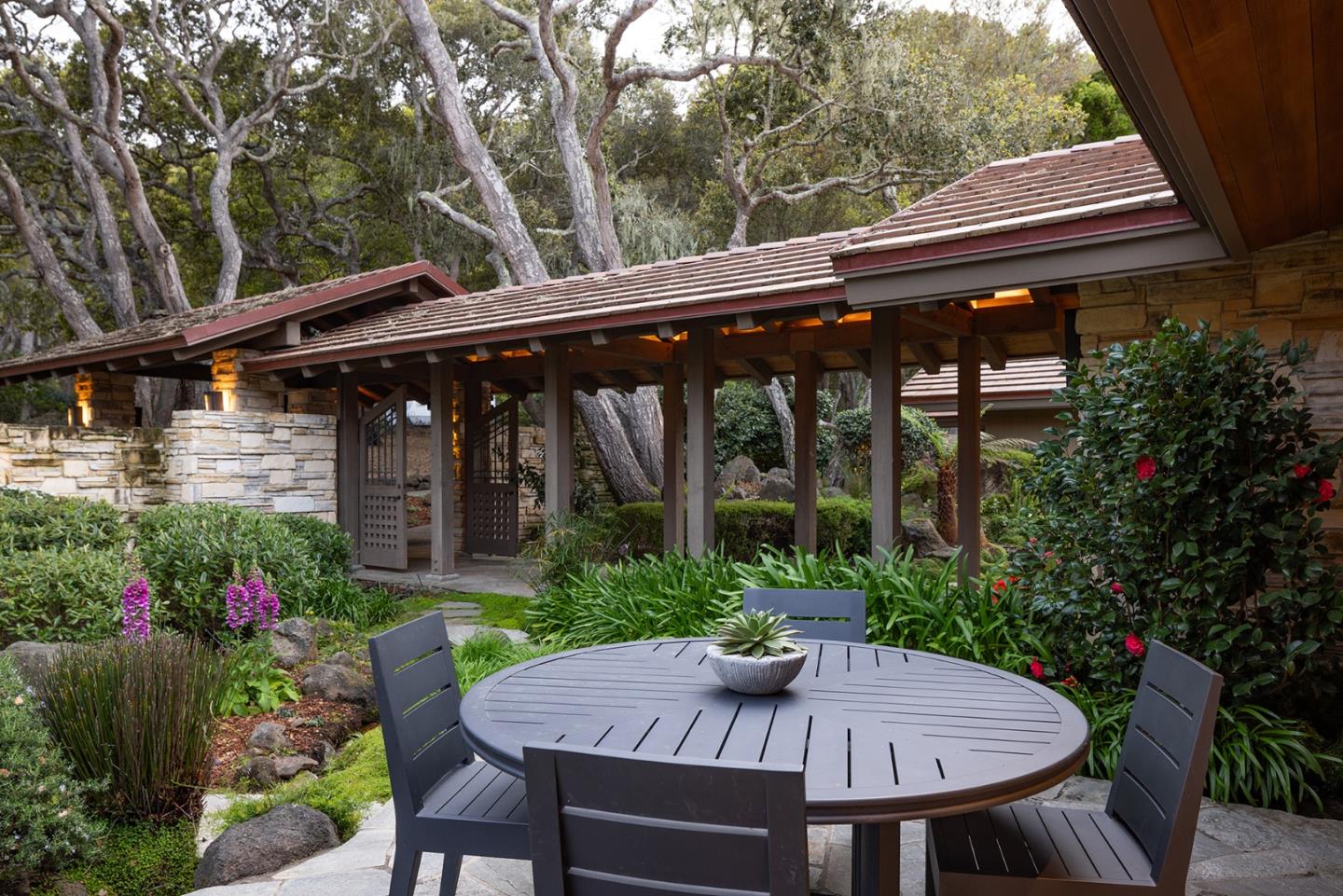 Detail Gallery Image 6 of 42 For 5466 Quail Way, Carmel,  CA 93923 - 5 Beds | 5/3 Baths