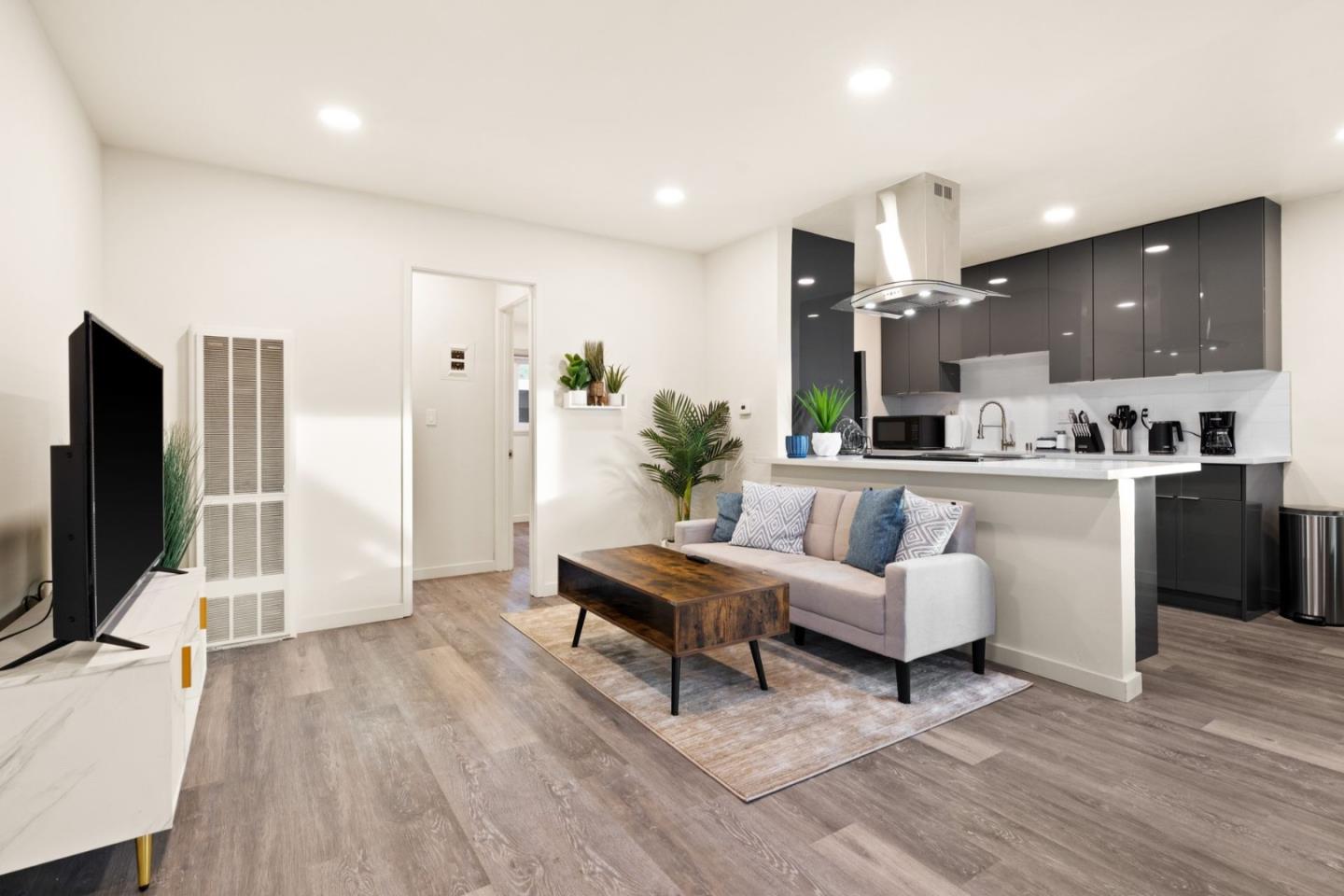 Detail Gallery Image 10 of 20 For 430 Dunster Dr, Campbell,  CA 95008 - – Beds | – Baths