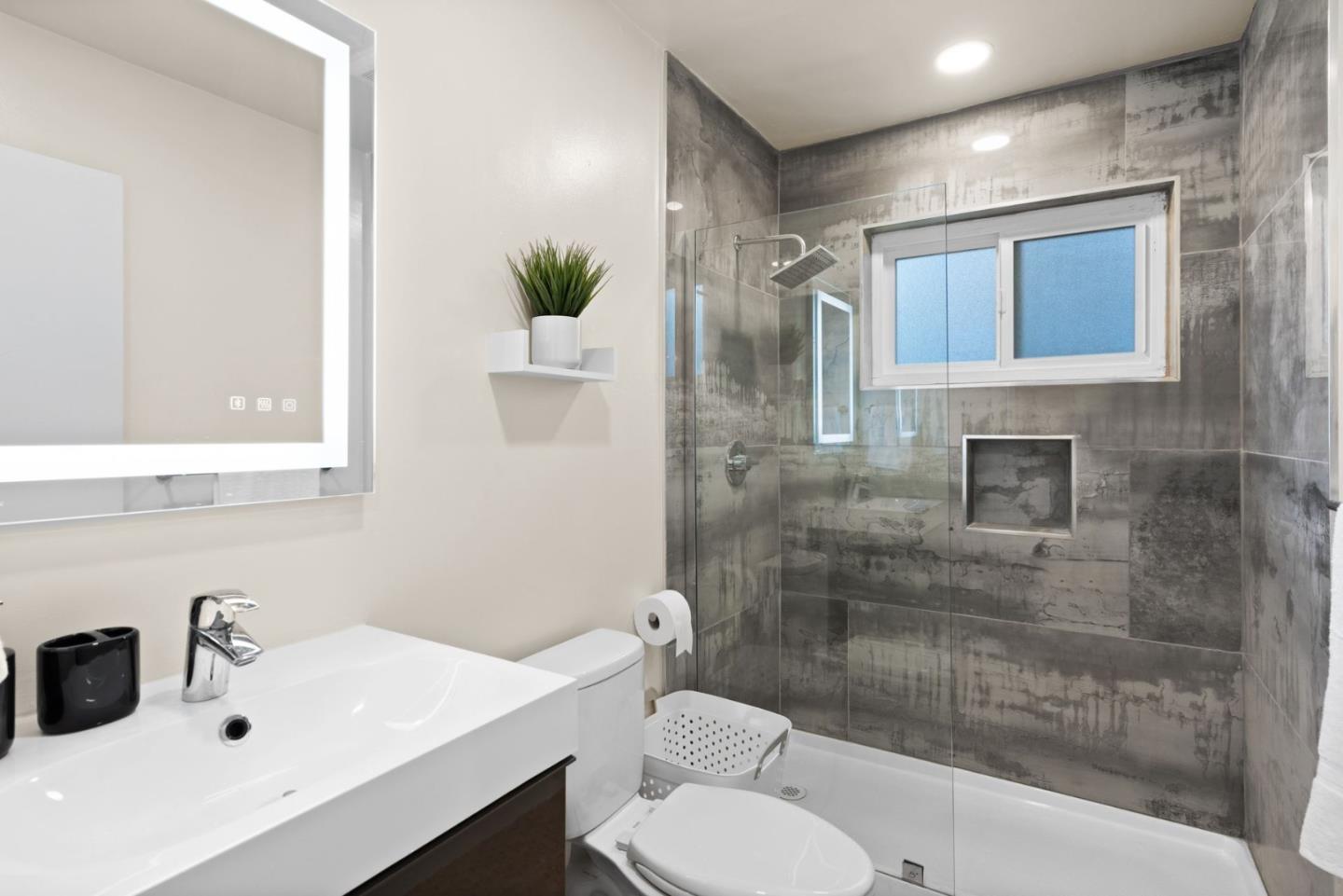 Detail Gallery Image 17 of 20 For 430 Dunster Dr, Campbell,  CA 95008 - – Beds | – Baths