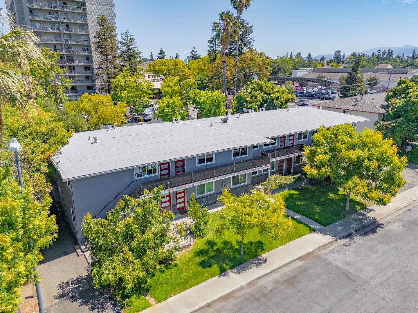 Dunster, Campbell, CA, 95008