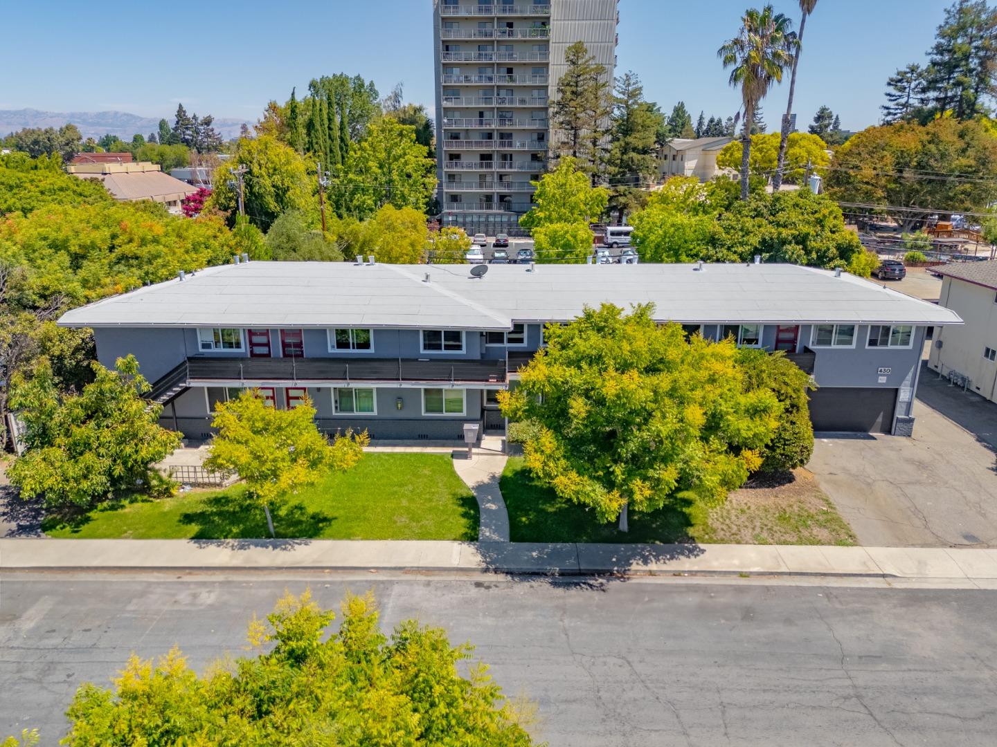 Dunster, Campbell, CA, 95008