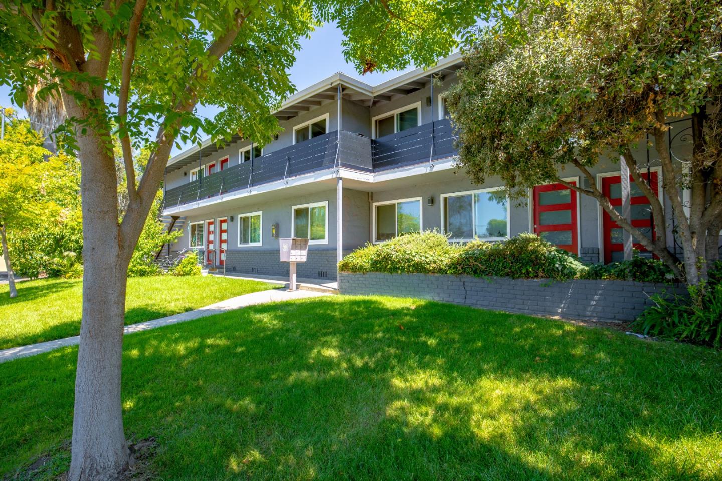 Dunster, Campbell, CA, 95008