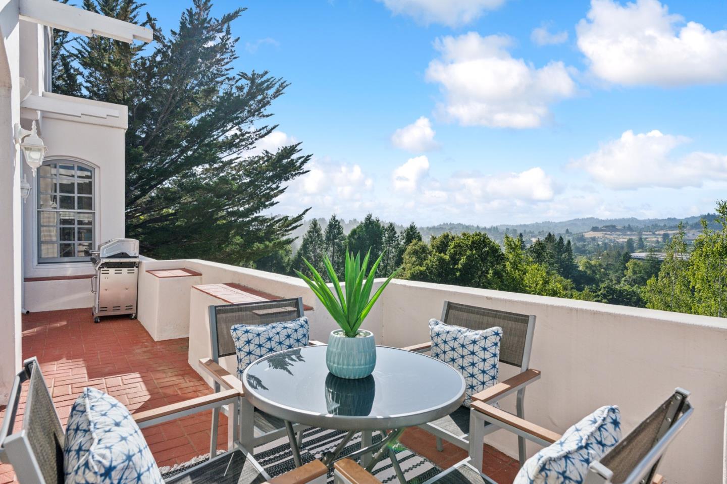 Detail Gallery Image 15 of 49 For 112 Sunset Ter, Scotts Valley,  CA 95066 - 4 Beds | 3/1 Baths