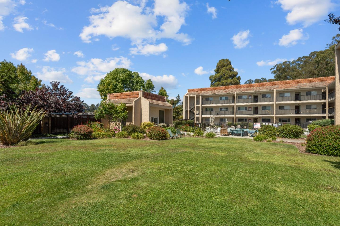 Detail Gallery Image 25 of 26 For 870 Park Ave #110,  Capitola,  CA 95010 - 2 Beds | 2 Baths