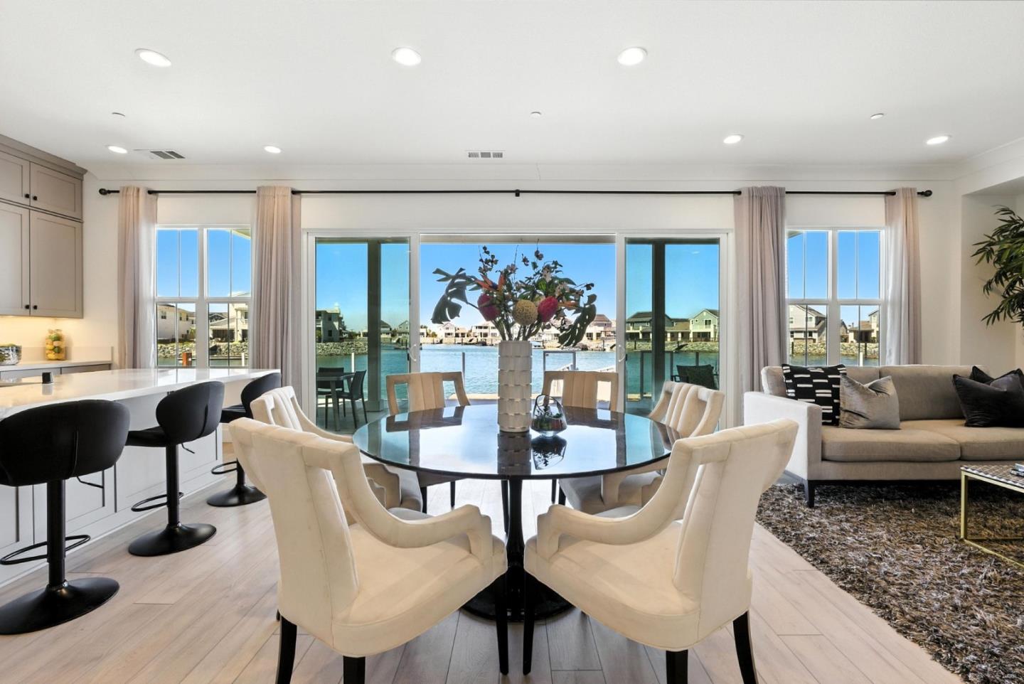 Detail Gallery Image 10 of 110 For 467 Halcyon Pl, Bethel Island,  CA 94511 - 4 Beds | 4/1 Baths