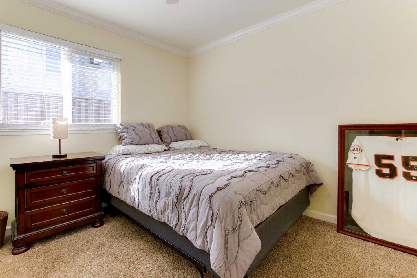 Detail Gallery Image 19 of 38 For 1035 C St, Hollister,  CA 95023 - 3 Beds | 2 Baths