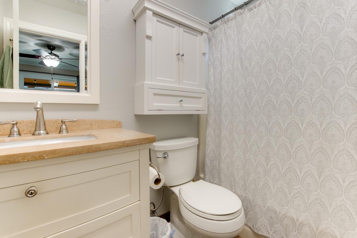 Detail Gallery Image 24 of 38 For 1035 C St, Hollister,  CA 95023 - 3 Beds | 2 Baths