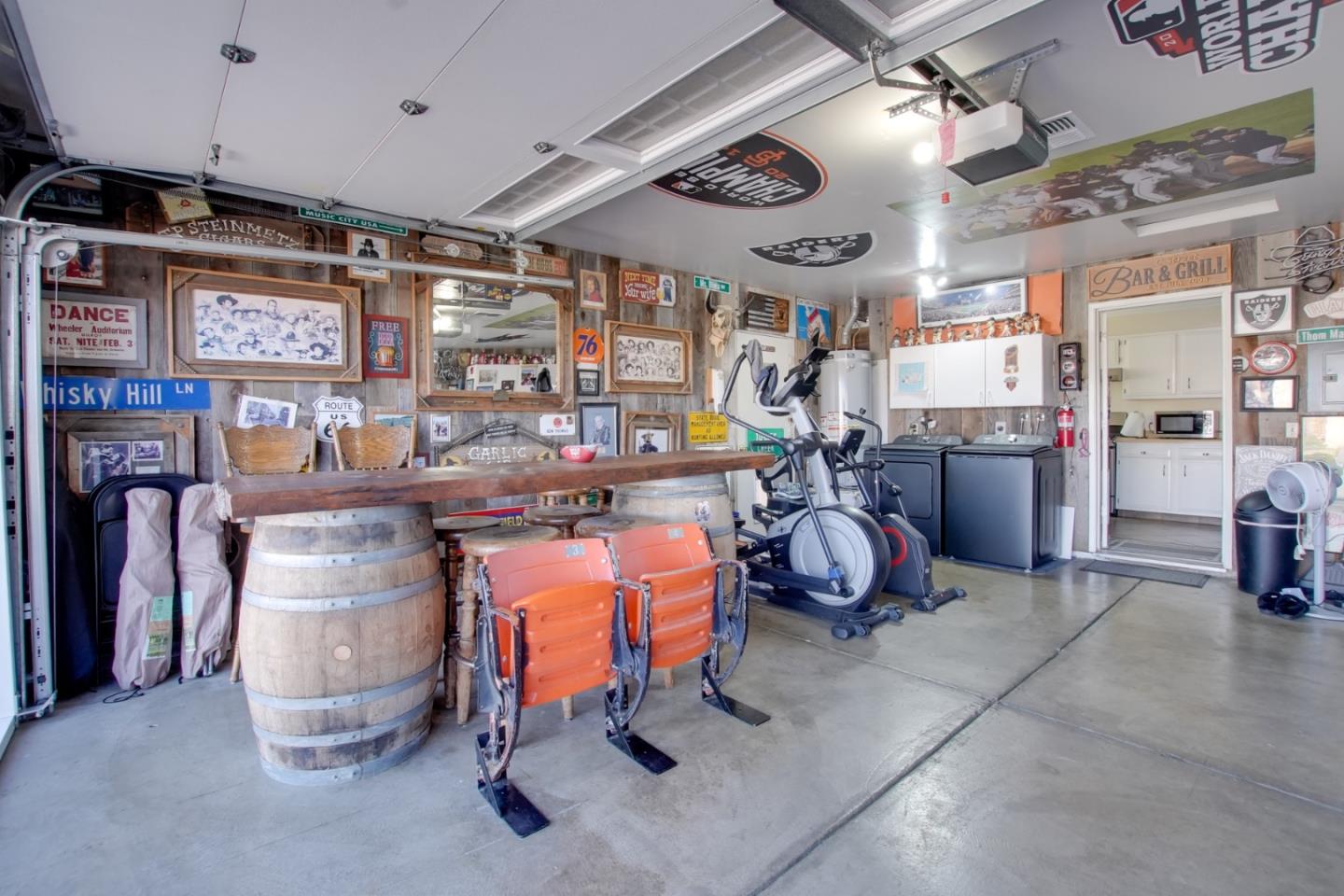 Detail Gallery Image 30 of 38 For 1035 C St, Hollister,  CA 95023 - 3 Beds | 2 Baths