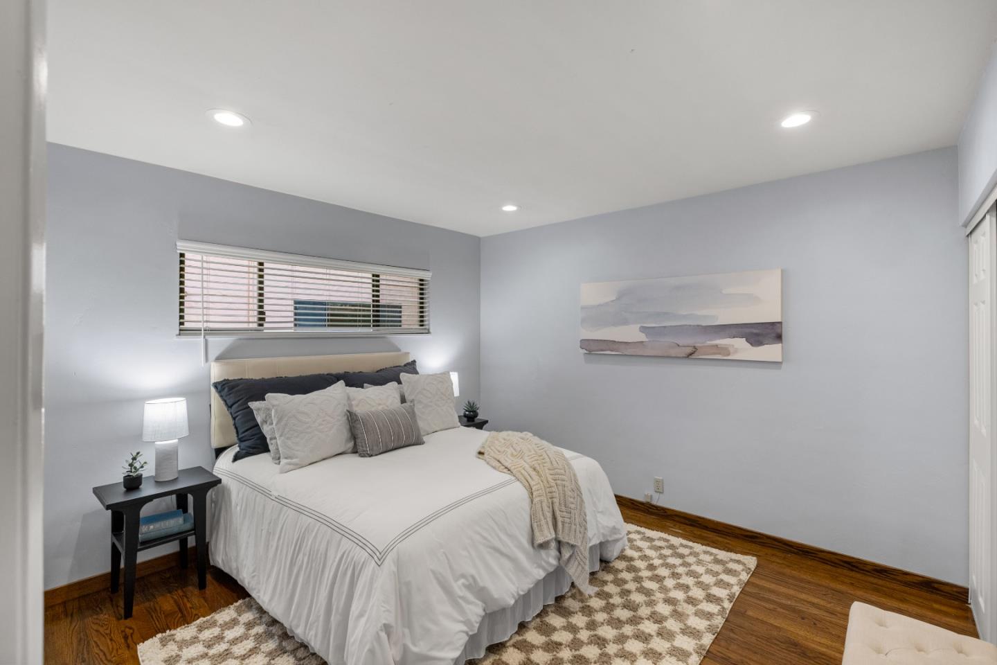 Detail Gallery Image 11 of 18 For 712 Sunset Dr, Pacific Grove,  CA 93950 - 3 Beds | 2 Baths