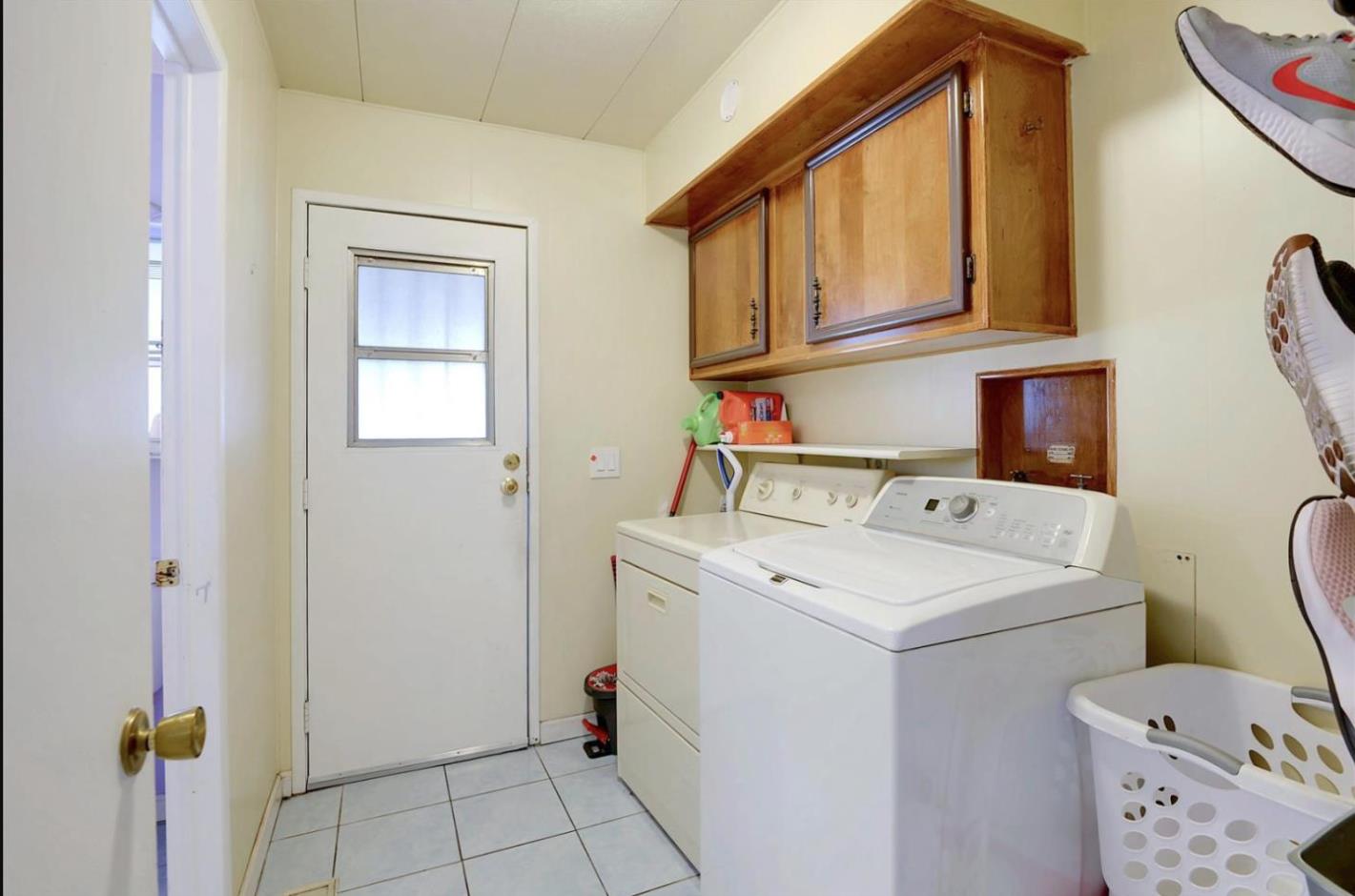 Detail Gallery Image 11 of 17 For 401 Chateau La Salle #401,  San Jose,  CA 95111 - 3 Beds | 2 Baths