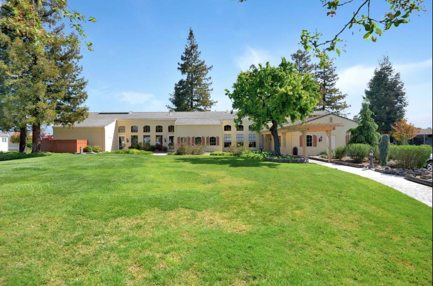 Detail Gallery Image 15 of 17 For 401 Chateau La Salle #401,  San Jose,  CA 95111 - 3 Beds | 2 Baths