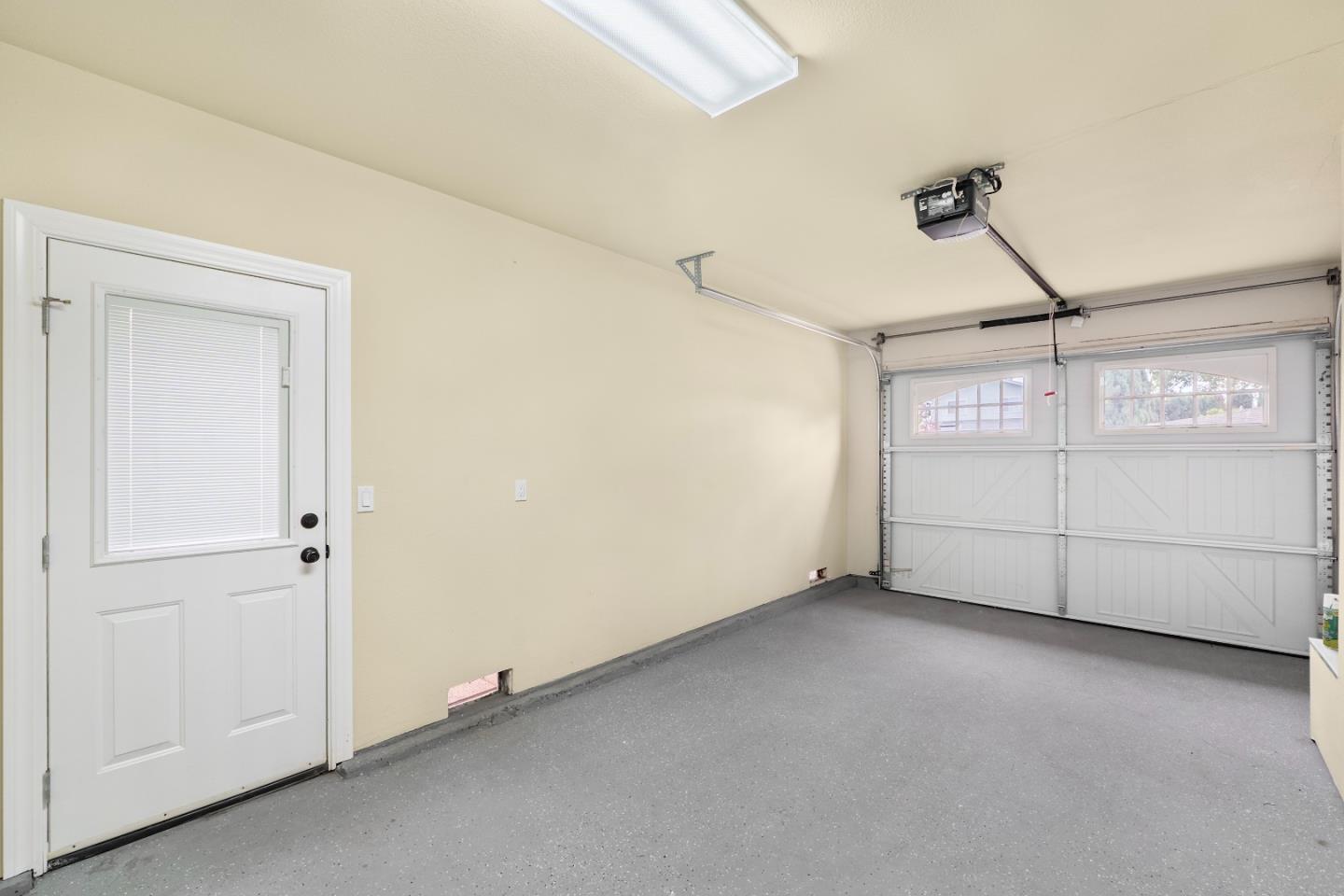 Detail Gallery Image 14 of 14 For 2535 Crystal Dr, Santa Clara,  CA 95051 - 3 Beds | 2 Baths