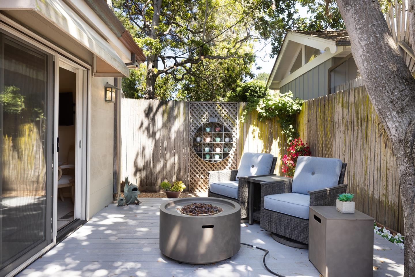 Detail Gallery Image 14 of 22 For 0 Dolores 3 Ne of 10th Ave, Carmel,  CA 93921 - 2 Beds | 2 Baths