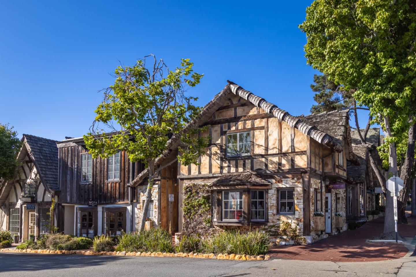 Detail Gallery Image 21 of 22 For 0 Dolores 3 Ne of 10th Ave, Carmel,  CA 93921 - 2 Beds | 2 Baths