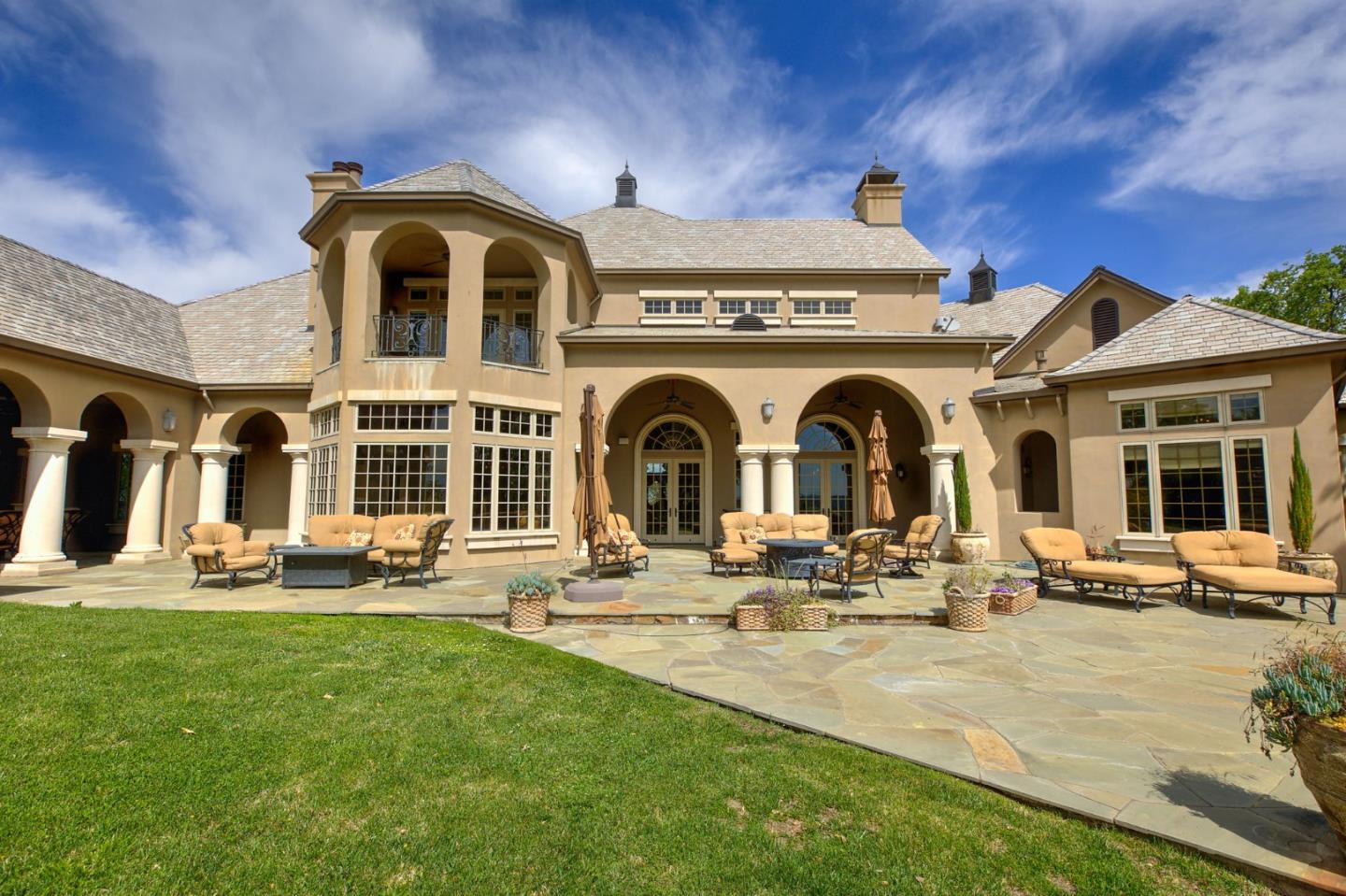 Detail Gallery Image 2 of 112 For 1100 Cold Springs Rd, Placerville,  CA 95667 - 5 Beds | 7/5 Baths