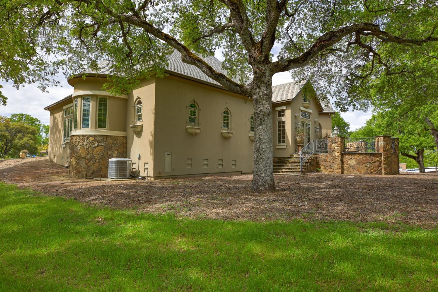 Detail Gallery Image 6 of 112 For 1100 Cold Springs Rd, Placerville,  CA 95667 - 5 Beds | 7/5 Baths