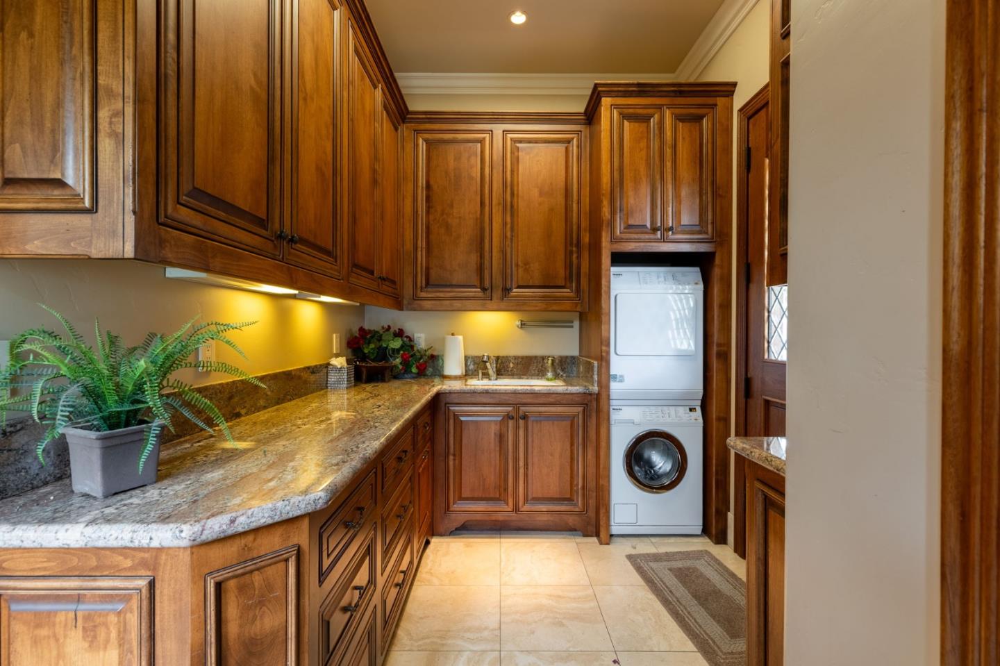 Detail Gallery Image 75 of 112 For 1100 Cold Springs Rd, Placerville,  CA 95667 - 5 Beds | 7/5 Baths