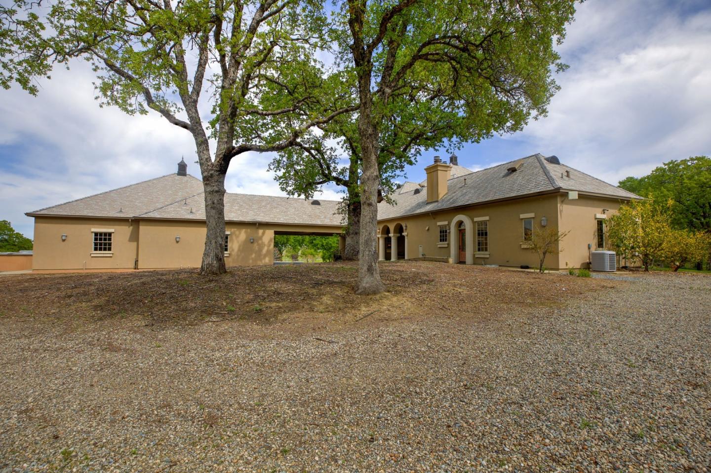 Detail Gallery Image 8 of 112 For 1100 Cold Springs Rd, Placerville,  CA 95667 - 5 Beds | 7/5 Baths
