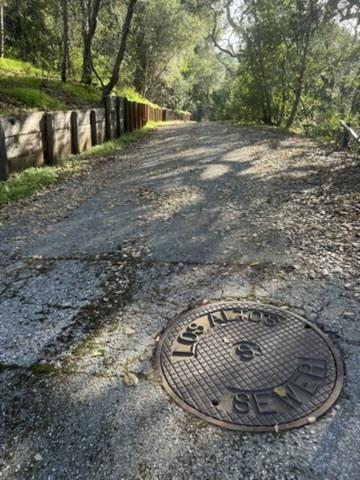 Detail Gallery Image 32 of 34 For 2100 Woods Lane, Los Altos,  CA 94022 - – Beds | – Baths