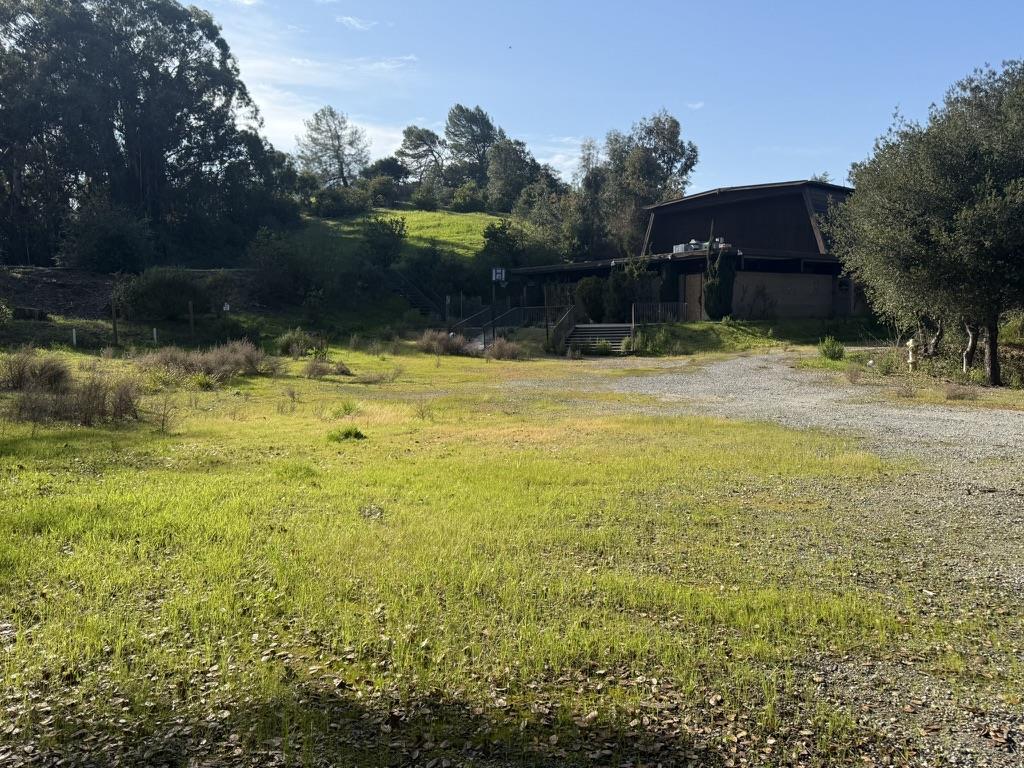 2100 Woods Lane, Los Altos, CA, 94022