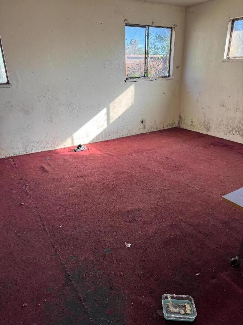 Detail Gallery Image 8 of 10 For 2138 Dumbarton Ave, East Palo Alto,  CA 94303 - 3 Beds | 1/1 Baths