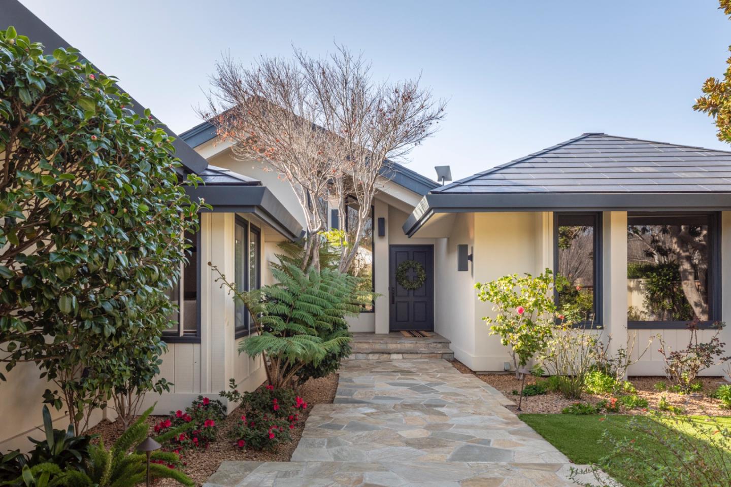 Detail Gallery Image 6 of 47 For 7092 Valley Greens Cir, Carmel,  CA 93923 - 3 Beds | 3 Baths