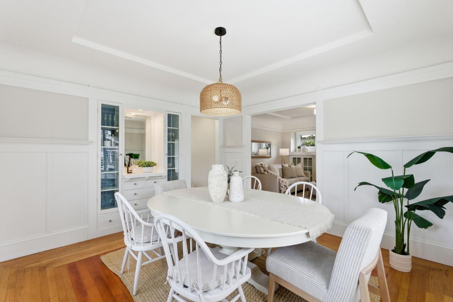 Detail Gallery Image 10 of 52 For 221 Hudson St, Redwood City,  CA 94062 - 4 Beds | 2 Baths