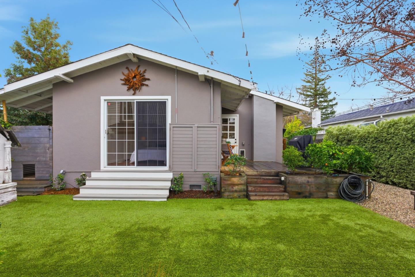 Detail Gallery Image 38 of 52 For 221 Hudson St, Redwood City,  CA 94062 - 4 Beds | 2 Baths