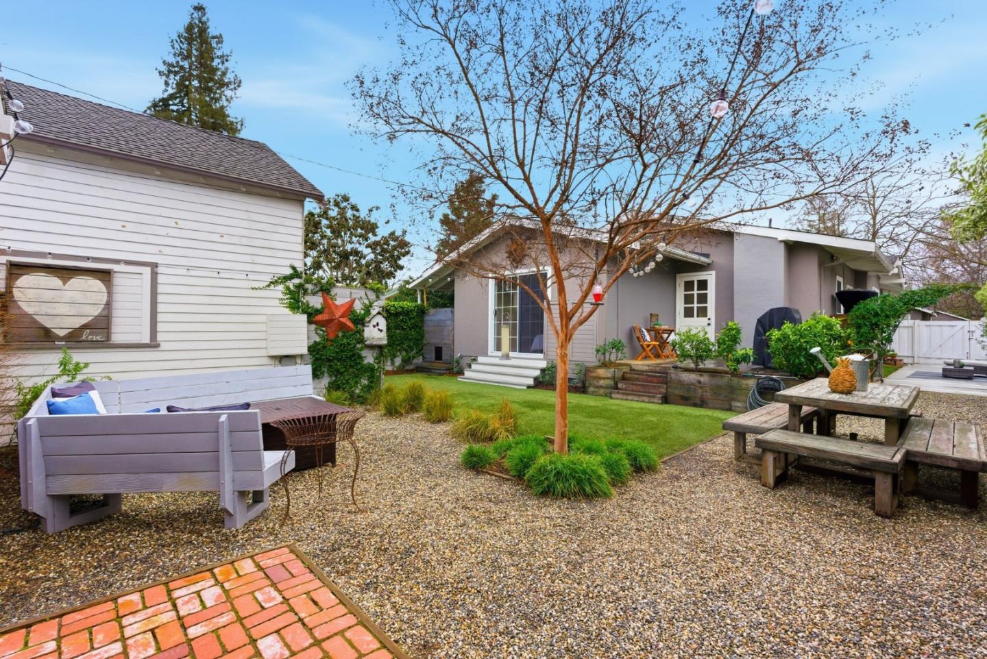 Detail Gallery Image 40 of 52 For 221 Hudson St, Redwood City,  CA 94062 - 4 Beds | 2 Baths