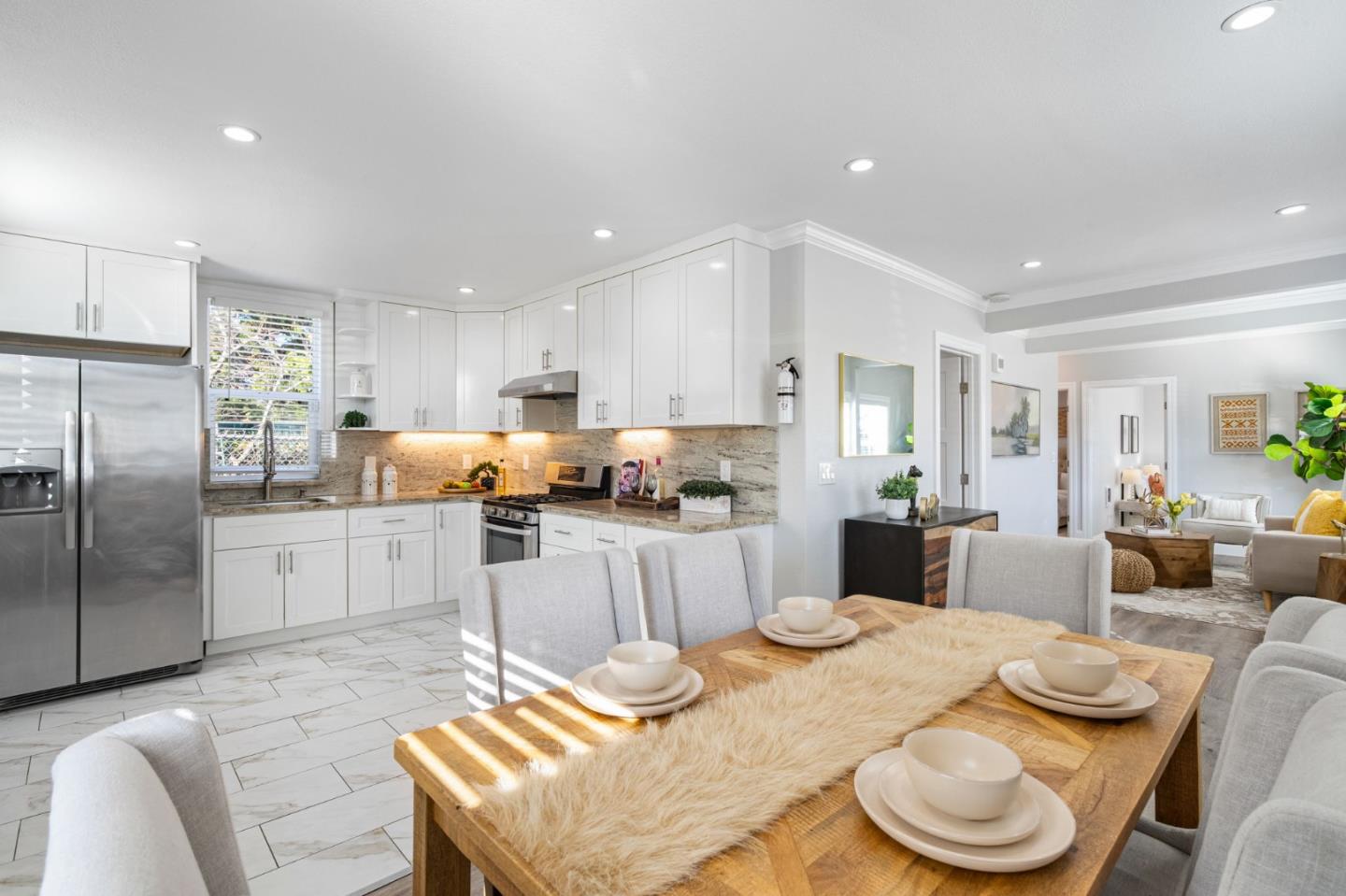 Detail Gallery Image 2 of 21 For 1630 Pine Ave, San Pablo,  CA 94806 - 3 Beds | 2 Baths