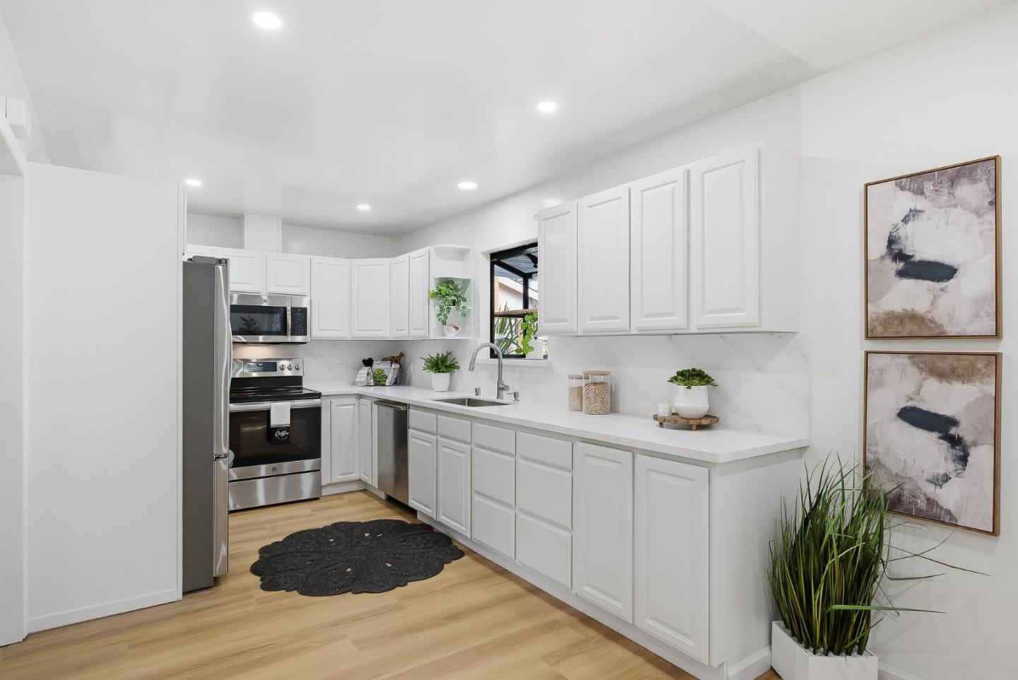 Detail Gallery Image 11 of 46 For 4754 Bannock Cir, San Jose,  CA 95130 - 3 Beds | 2 Baths