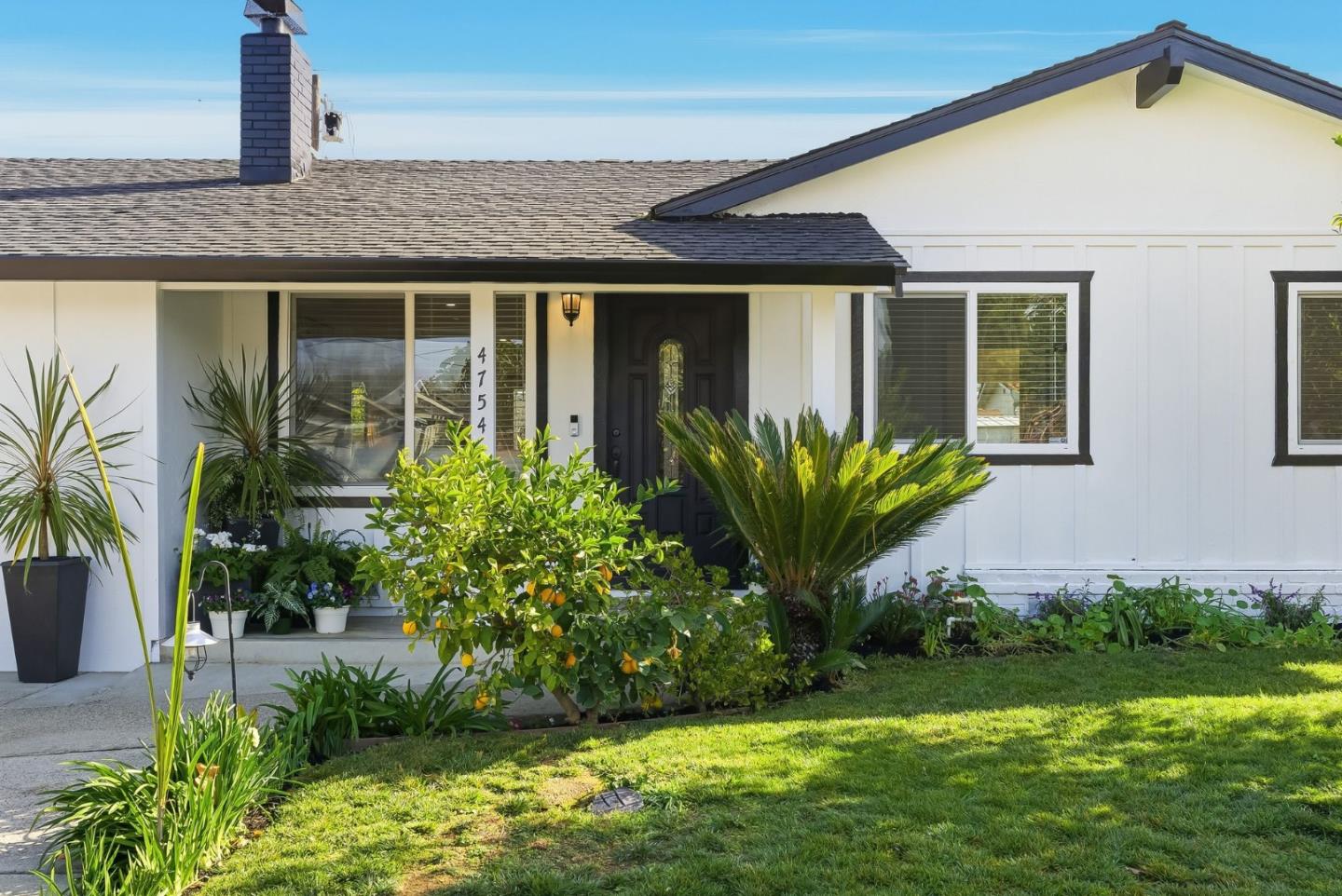 Detail Gallery Image 3 of 46 For 4754 Bannock Cir, San Jose,  CA 95130 - 3 Beds | 2 Baths