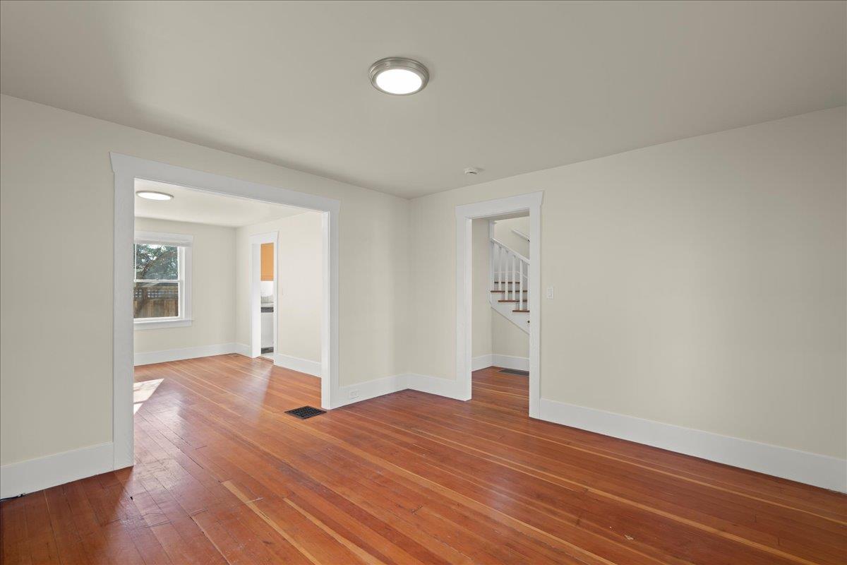 Detail Gallery Image 7 of 22 For 262 Hawthorne Ave, Palo Alto,  CA 94301 - 3 Beds | 1 Baths