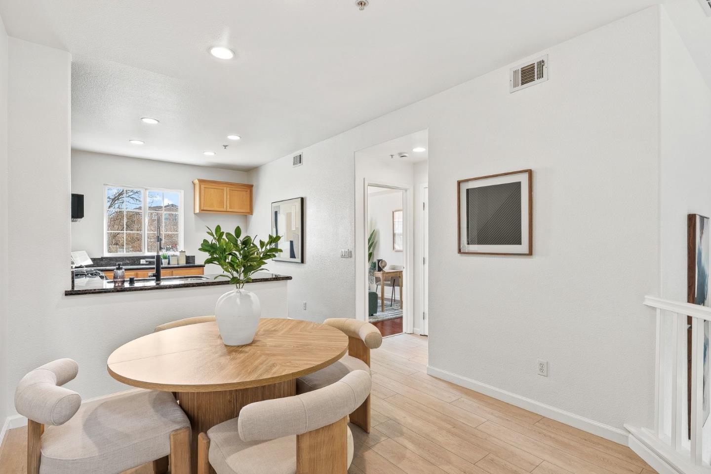 Detail Gallery Image 11 of 36 For 2382 Winepol Loop, San Jose,  CA 95125 - 3 Beds | 3 Baths