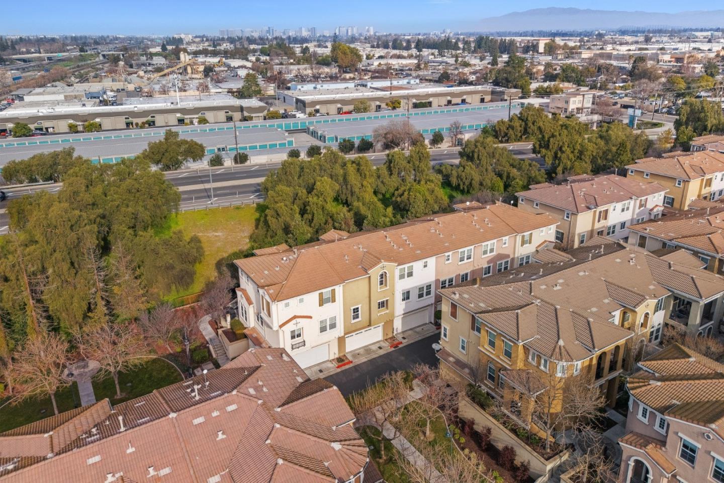 Detail Gallery Image 27 of 36 For 2382 Winepol Loop, San Jose,  CA 95125 - 3 Beds | 3 Baths